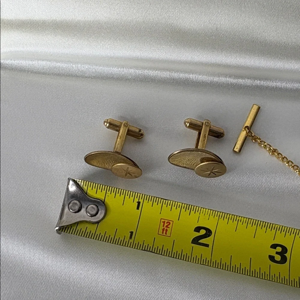 Hickok USA Signed Gold Filled Starburst Cufflinks and Tie Chain Set. Vintage